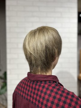 ビスイル 秋葉原店(Vis ill) １０代２０代/メンズ/ツーブロック/マッシュ/ベージュ/ホワイト