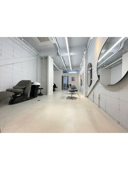 【津久野駅徒歩2分】大人女性の心を掴む大人気Stylistがカウンセリング◇"本当になりたい姿"が手に入る☆