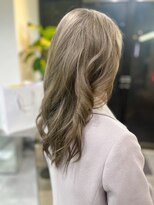 ジラ ヘアアンドメイク(girra HAIR&MAKE) ダブルカラー