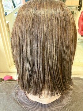 マイノリティー(Minority Produced By TOPHAIR) 【脱白髪染め】 白髪ぼかしハイライト アッシュベージュ