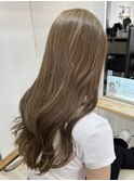 ハイトーンベージュ