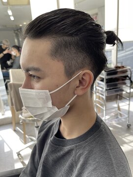 フィフス 大分(fifth) 大分刈り上げミディアムマンバンヘアレイヤーボブカット