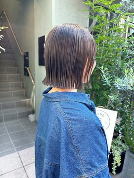 ナインセンス 下北沢(9_________nine sense) 切りっぱなしボブ × シルバーベージュ【下北沢】