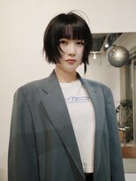 ヨー(Yoh-)&nbsp;【レイヤーボブ/中里千尋】ウィンターヘア/ミディアムヘア/ボブ