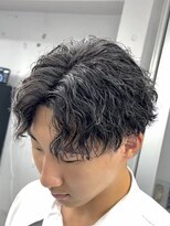 オーバル ジングウマエ(OVARL jingumae) 縦落ちツイストスパイラルセンターパート