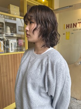 ヒントステーション(HINTSTATION) 〈浅草 半個室〉ナチュラルブラウンベージュ×パーマボブ