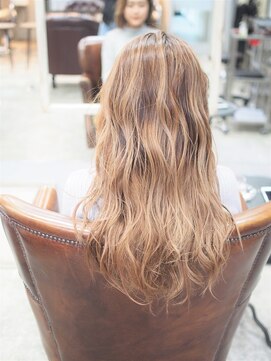 コニ(Coni) ♪Coni♪ミルクティーバレイヤージュ