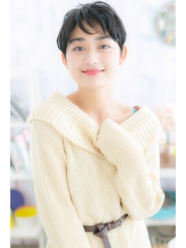 ミック ヘアアンドメイク アップ 駒込店(miq Hair&Make up) カッコかわいい黒髪スモーキーカラーユニセックスショート