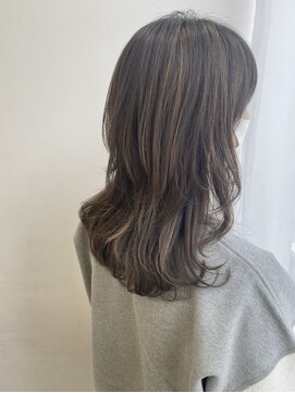 ツイギー 千舟店(TWiGGY) 小顔効果◎抜け感ハイレイヤー×ハイライト