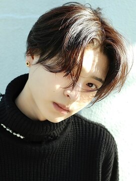 リップス 表参道店(LIPPS) 前下がりナチュラルセンターパート【毛流れパーマ】