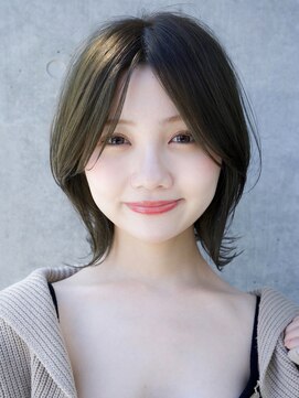 エインアンリー 表参道(AIN.ANLY.) くびレイヤー前髪なしグレージュボブ 外はね【AIN.表参道】川原