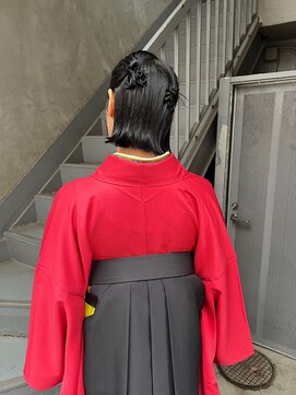 ビビト(bibito) bibito ヘアセット ねじねじ 袴 ヘアアレンジ タイト