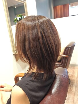 ヘアー グリーン(hair green) 30代40代50代/レイヤーボブ/ウルフレイヤー/ツヤ髪スタイル