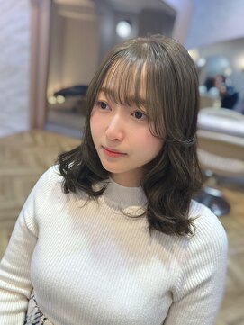 ロンド フィーユ(Lond fille) 冬にオススメ優しいオリーブグレージュ担当平川友理