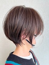 リード バイ ラグーン(LEAD by LAGOON) 丸みショートボブヘアミルクティーベージュカラーグレイカラー