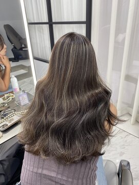 ヴァイス 新宿店(VAICE) 白髪ぼかしハイライト/大人デザイン/ケアブリーチ