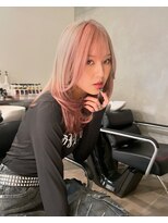 ブルックス&nbsp;2トーンカラー　ブリーチ　ハイトーンピンク　ブロンドヘア