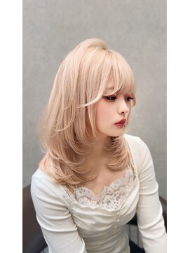 ロンド レア 天神大名店(Lond Le’a) イヤリングカラー/外ハネボブ /縮毛矯正/レイヤーボブ/艶髪