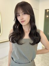 小顔に見せる骨格矯正カットで1人1人に合わせたオーダーメイドカット！