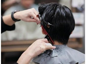 カットアートジュン(Cut Art Jun)の写真/【加古川/尾上の松駅徒歩3分】お手頃価格で毎月通いやすいのが◎幅広い年代のお客様から支持多数あり！