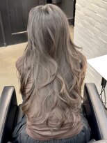 アビー(ABBEY) ロングヘアレイヤーロングレイヤーカットハッシュカット