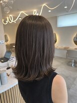 ルーチェココ ブラン(Lu'ce coco blanc) 外ハネミディアムヘア