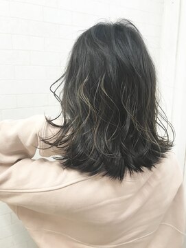 サンディーズ(Sandees) ▼ローレイヤーロブ×ハイライトカーキカラー