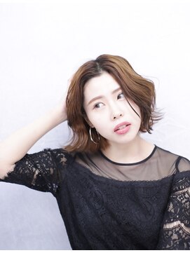 リヒト ヘアワークス(Licht HairWorks) 切りっぱなし外はねボブ