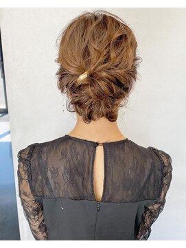 フィオーレ ヘアデザイン(FIORE hair design) シニヨンヘア