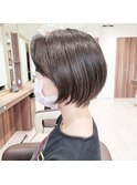 前髪かきあげショートボブ