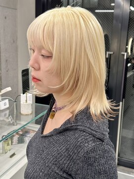 ソル ジングウマエ(SOL JINGUMAE) ミルクティーベージュレイヤーインナーカラーグレージュカラー