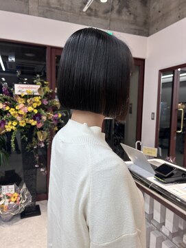 ルックアット(Look at) 【Look at】20代30代40代グレージュアッシュ切りっぱなしボブ