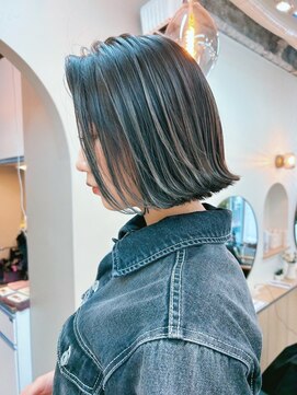 シビバイレボ(CIBI by revo) 地毛風カラー/ナチュラルレイヤーカット/ショートボブ[船橋]