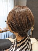 白髪ぼかしショート 30代、40代、50代