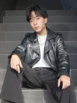 エムスラッシュ センター南(M.SLASH) センターパート/黒髪/くせ毛風/ニュアンスデザイン/センター南