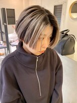 ルーム(Loom.)&nbsp;デザインカラーコントラストハイライト切りっぱなしボブ
