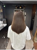 シンプルなのに洗練された透明感カラー／髪質改善トリートメント