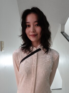 ロジ(loji) レイヤーたっぷりのドライパーマ