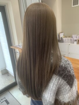 リリィ(LILY) グレージュカラー