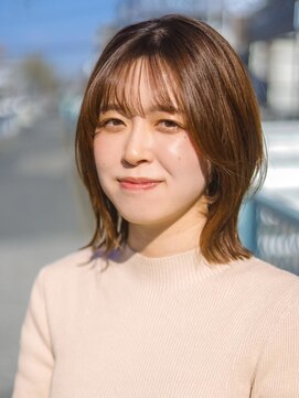 ベレッタ ネヤガワ(veretta. neyagawa) 小顔くびれミディ/オフィスカラー/モカブラウン/ミディアム/艶感