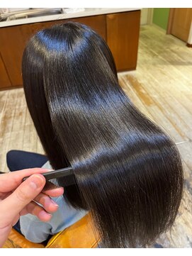 セットアップ 岡山北長瀬店(SET-UP) 髪質改善ストレート黒髪ロング艶髪トリートメント