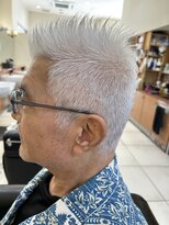 サロン ド ジュン 伊勢崎店&nbsp;白髪を活かした爽やかなショート