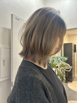 イット(it.) kana バレイヤージュ ミルクティーベージュ