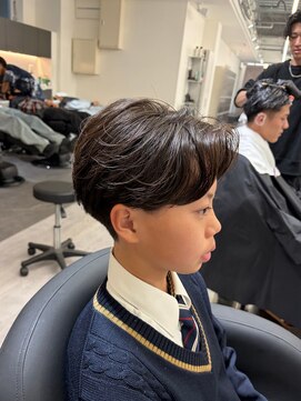 ビカムメンズヘアー 栄店(become men's hair) フェザーパーマ×センターパート/名古屋/栄/キッズカット/名古屋