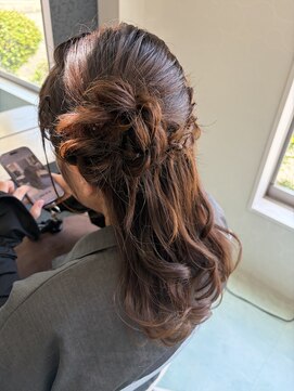 ベルズヘアー(Belles' Hair) サイドハーフアップ