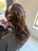 ベルズヘアー(Belles' Hair) サイドハーフアップ