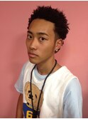 ショートアフロスタイル