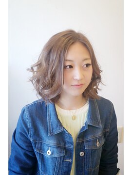 ヘアーアンドメイク ルシア(hair&make Lucia) 外ハネボブ