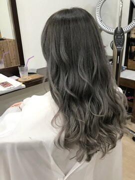 アゴーグ(agog) ホワイト☆グラデーション