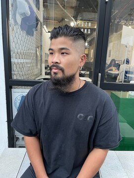 カフカ(CAFCA) ハイフェードカット【Taisuke】